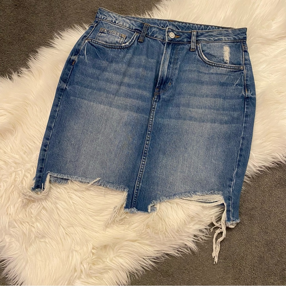 H&M Blue Denim Mini Skirt with Distressed Hem